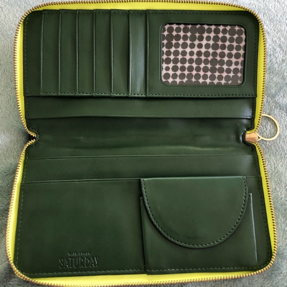 Kate Spade Wallet - Picture 6 of 7